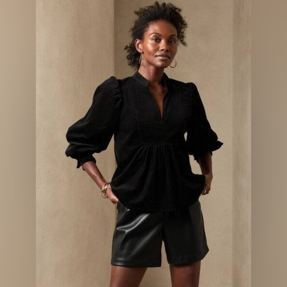 BANANA REPUBLIC BLACK CORDUROY BABYDOLL TOP BLOUSE